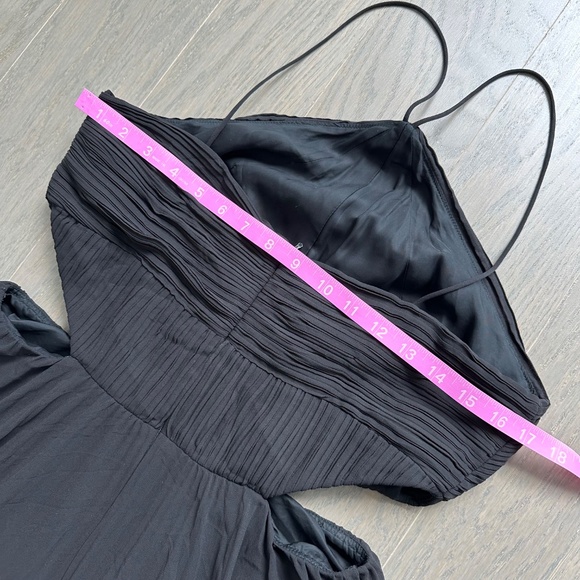 AMUR Janet Halterneck Cutout Pleated Gown Cut Out Black Maxi Dress Halter Sz 10 - Picture 7 of 9